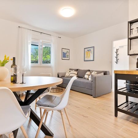 Holiday Home Greystone Omis Bagian luar foto